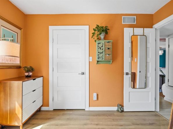 8605 Putnam DR 202, Austin TX 78757