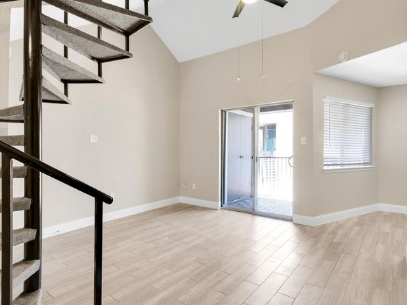 1840 Burton Dr 167, Austin TX 78741