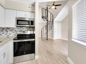 1840 Burton Dr 167, Austin TX 78741