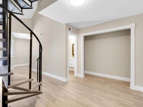 1840 Burton Dr 167, Austin TX 78741