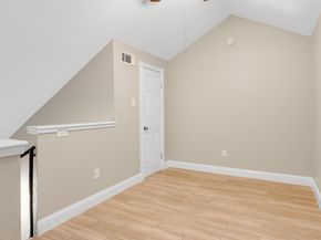 1840 Burton Dr 167, Austin TX 78741