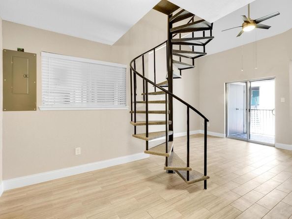 1840 Burton Dr 167, Austin TX 78741