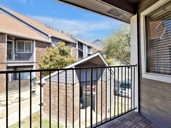 1840 Burton Dr 167, Austin TX 78741