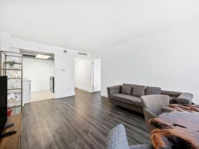1800 Lavaca ST A201, Austin TX 78701