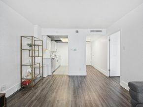 1800 Lavaca ST A201, Austin TX 78701