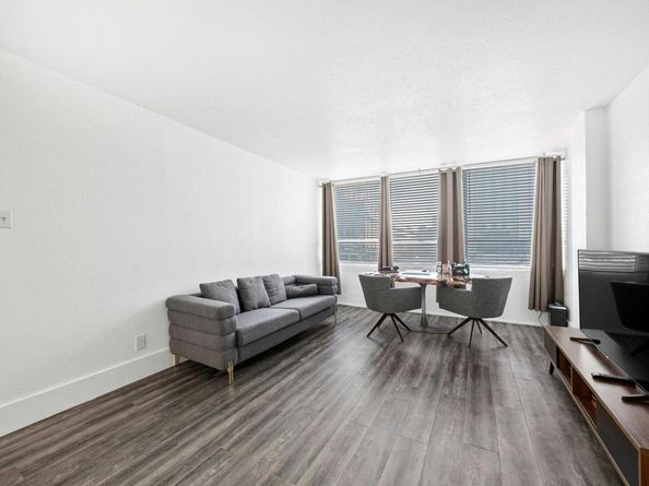 1800 Lavaca ST A201, Austin TX 78701