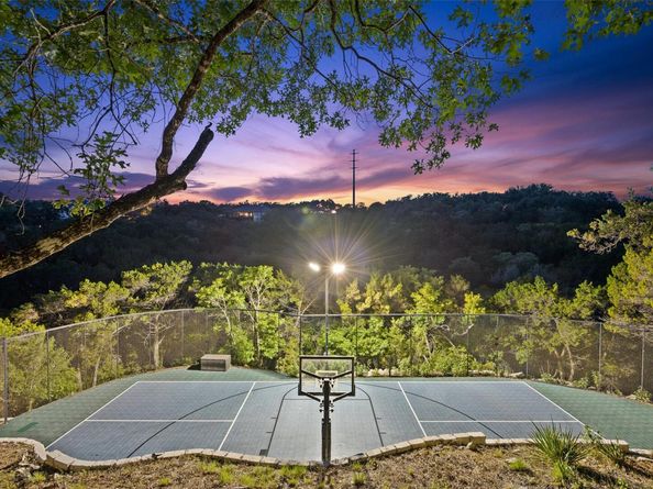 512 Newhall CV, Austin TX 78746