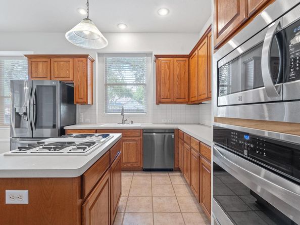 5633 Republic Of Texas BLVD, Austin TX 78735