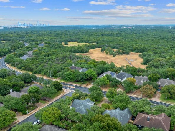 5633 Republic Of Texas BLVD, Austin TX 78735