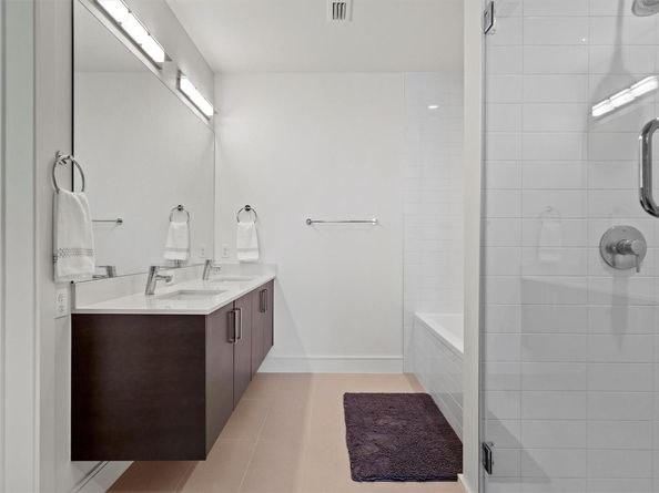 222 West Ave 2806, Austin TX 78701