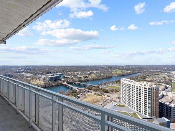222 West Ave 2806, Austin TX 78701
