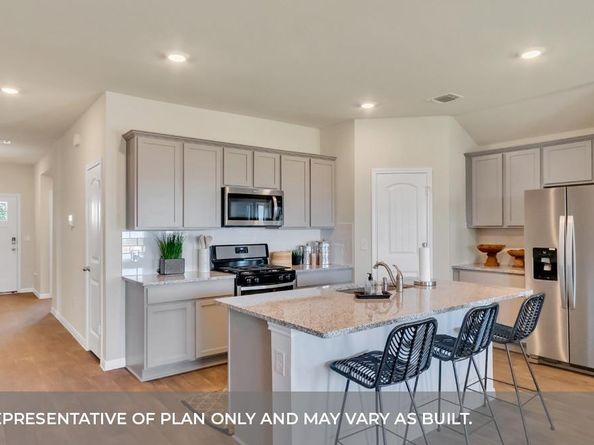 1933 Lazy Acres ST, Leander TX 78641