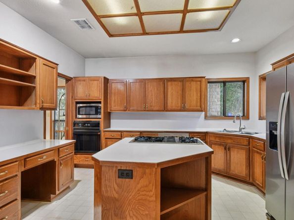 3643 Turkey Creek DR, Austin TX 78730
