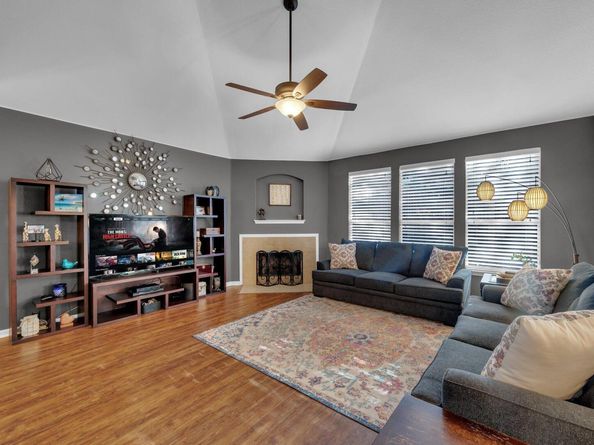 2157 Paradise Ridge DR, Round Rock TX 78665