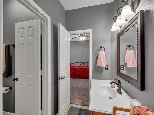 2157 Paradise Ridge DR, Round Rock TX 78665