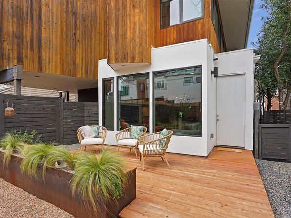 909 W Johanna ST A, Austin TX 78704
