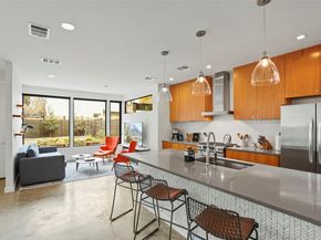 909 W Johanna ST A, Austin TX 78704