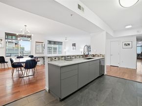 54 Rainey ST 1018, Austin TX 78701