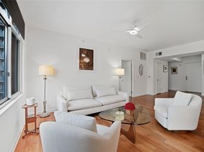 54 Rainey ST 1018, Austin TX 78701