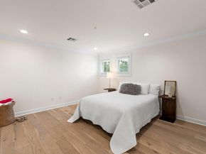 1937 Rue De St Tropez ST 5, Austin TX 78746