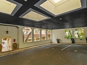 1937 Rue De St Tropez ST 5, Austin TX 78746