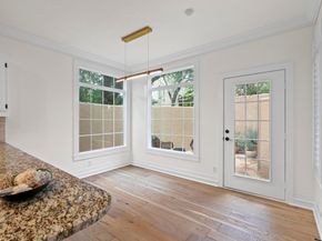 1937 Rue De St Tropez ST 5, Austin TX 78746