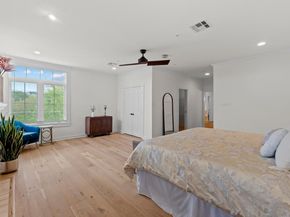 1937 Rue De St Tropez ST 5, Austin TX 78746