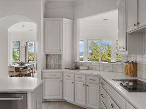 2305 Barton Creek BLVD 25, Austin TX 78735