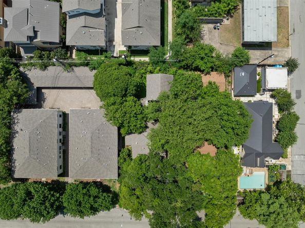1206 Marshall LN, Austin TX 78703