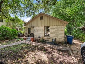 1206 Marshall LN, Austin TX 78703