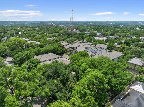1206 Marshall LN, Austin TX 78703