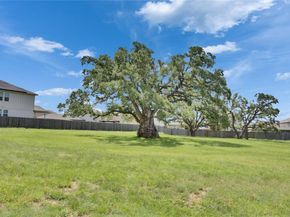 148 Skycroft CIR, Liberty Hill TX 78642