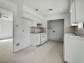 6207 Adalee Ave, Austin TX 78723