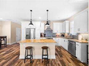 1206 Deloney ST B, Austin TX 78721
