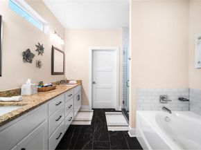 1206 Deloney ST B, Austin TX 78721