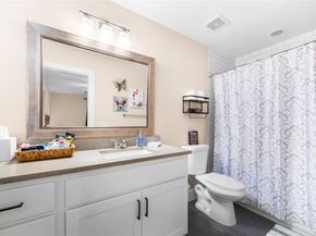 1206 Deloney ST B, Austin TX 78721