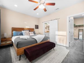 1206 Deloney ST B, Austin TX 78721