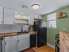 2500 Burleson RD 401, Austin TX 78741