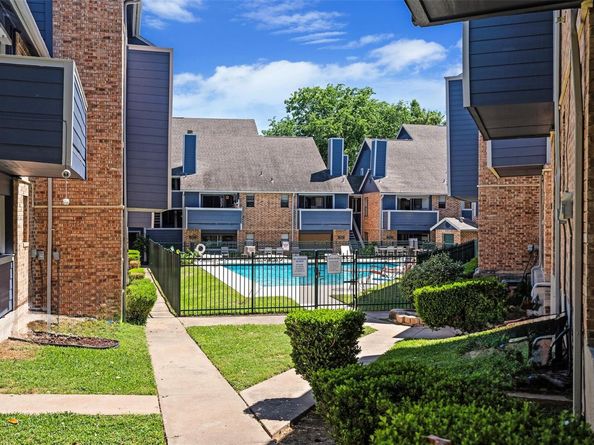 2500 Burleson RD 401, Austin TX 78741