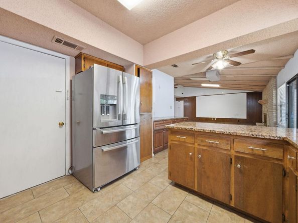 8900 Briardale DR, Austin TX 78758