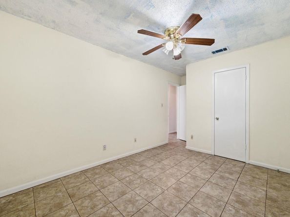 8900 Briardale DR, Austin TX 78758