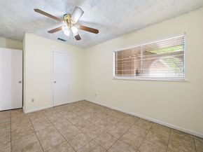 8900 Briardale DR, Austin TX 78758