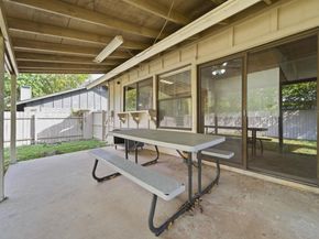 8900 Briardale DR, Austin TX 78758