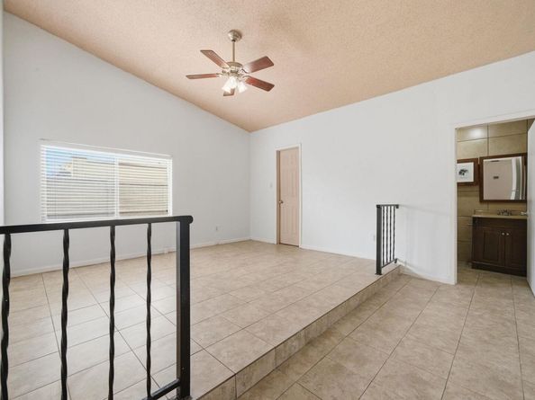 8900 Briardale DR, Austin TX 78758