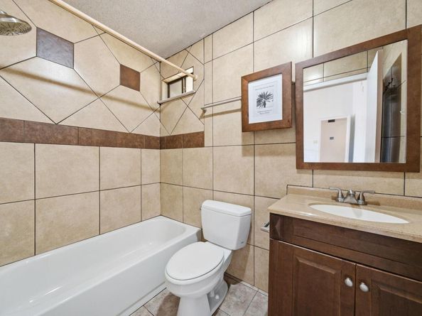 8900 Briardale DR, Austin TX 78758