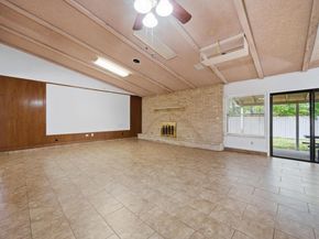 8900 Briardale DR, Austin TX 78758