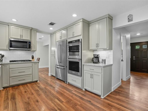 11003 Grapevine LN, Austin TX 78759