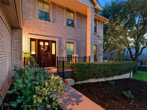 11003 Grapevine LN, Austin TX 78759