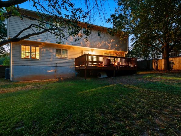 11003 Grapevine LN, Austin TX 78759