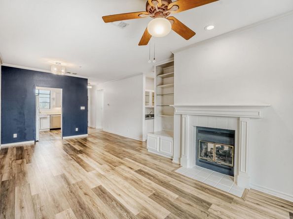 1741 Spyglass DR 1233, Austin TX 78746